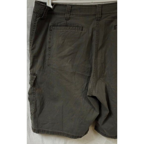 WRANGLER Mens 40 Green Relaxed Fit Stretch Hike Fish Cargo Shorts 10" Inseam - Picture 7 of 12